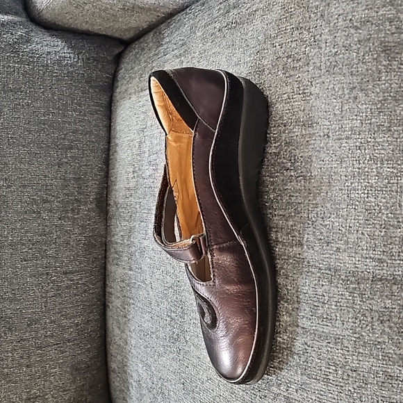 Naot shoes - Picture 2 of 4